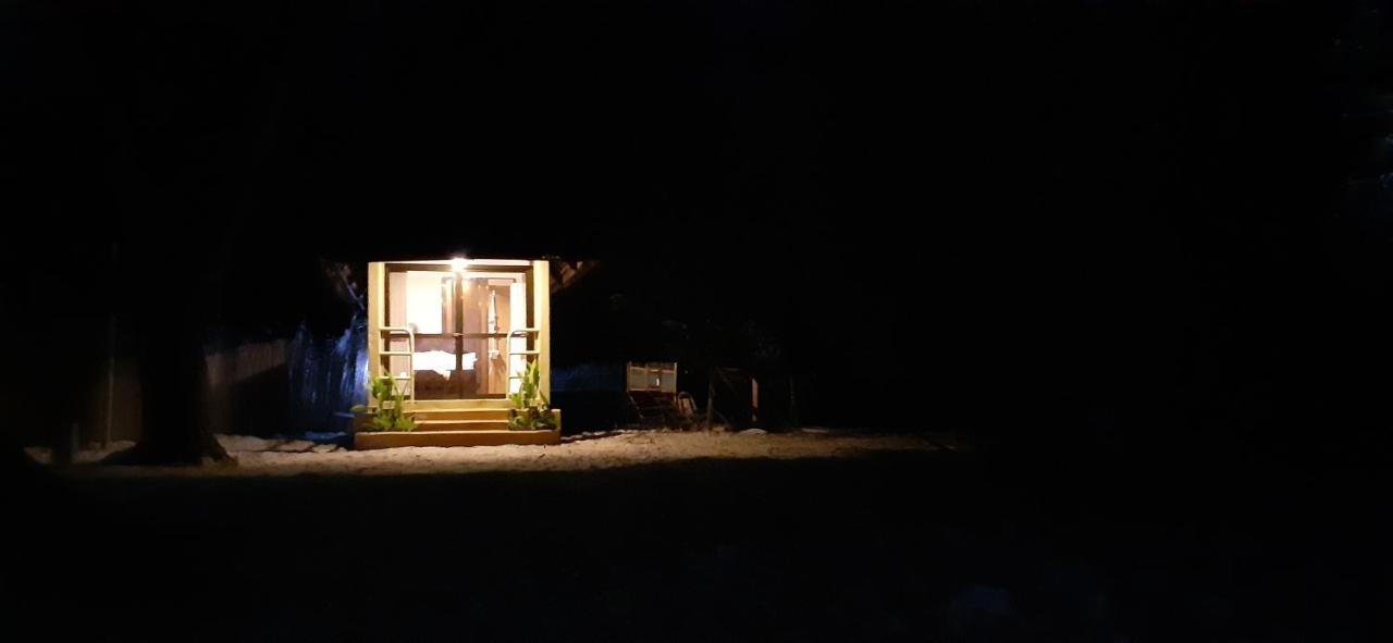 Mikadi Beach Camp&Backpackers Hostel Dar es Salaam Bagian luar foto