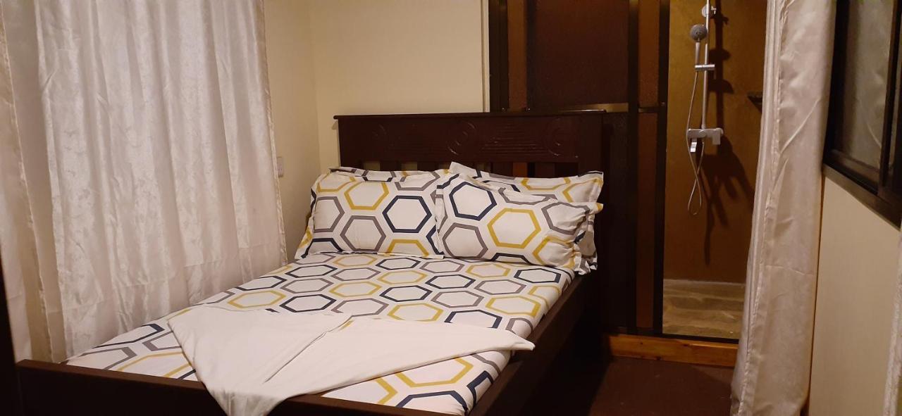 Mikadi Beach Camp&Backpackers Hostel Dar es Salaam Bagian luar foto